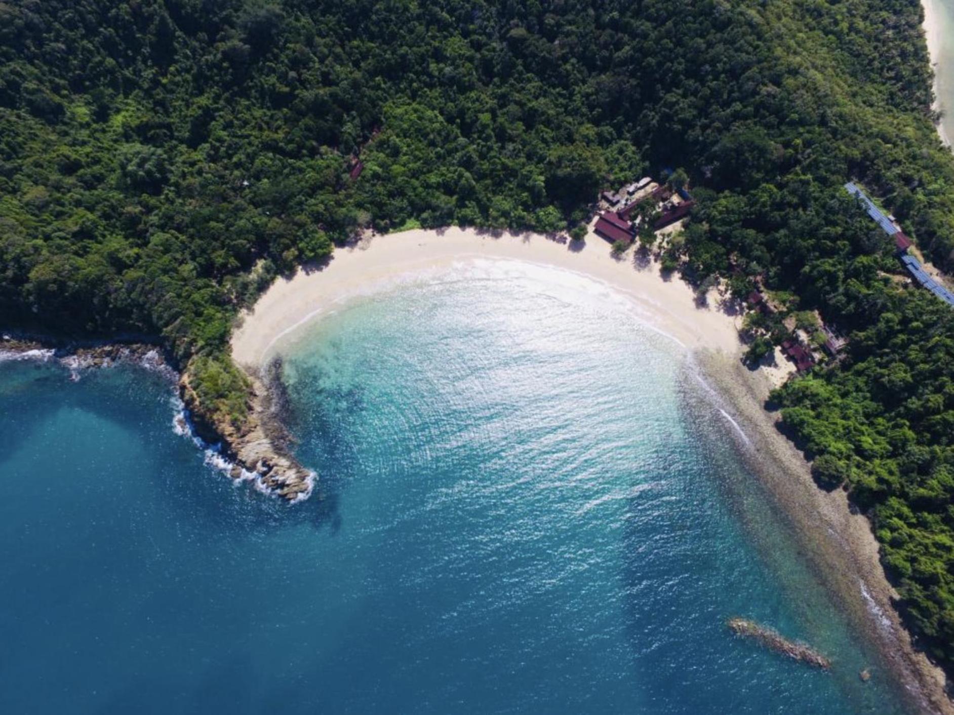Dolphin Bay Island Resort Kota Belud Buitenkant foto