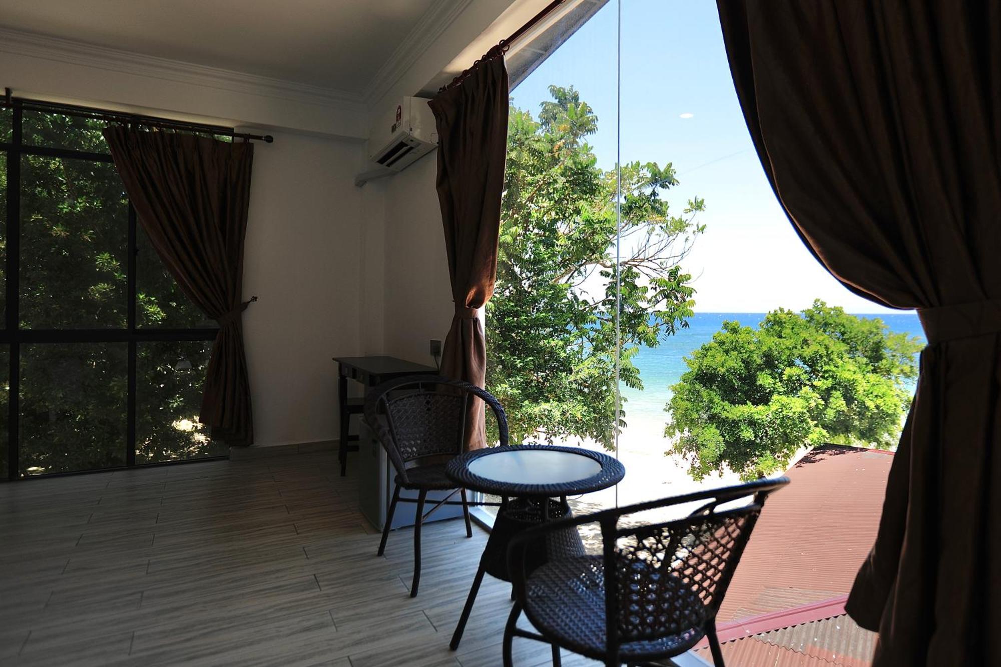 Dolphin Bay Island Resort Kota Belud Buitenkant foto