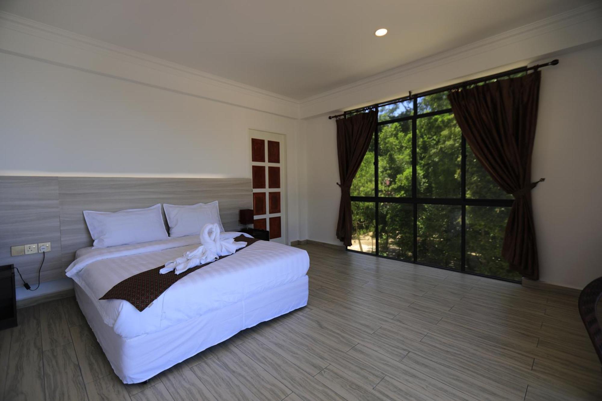 Dolphin Bay Island Resort Kota Belud Buitenkant foto