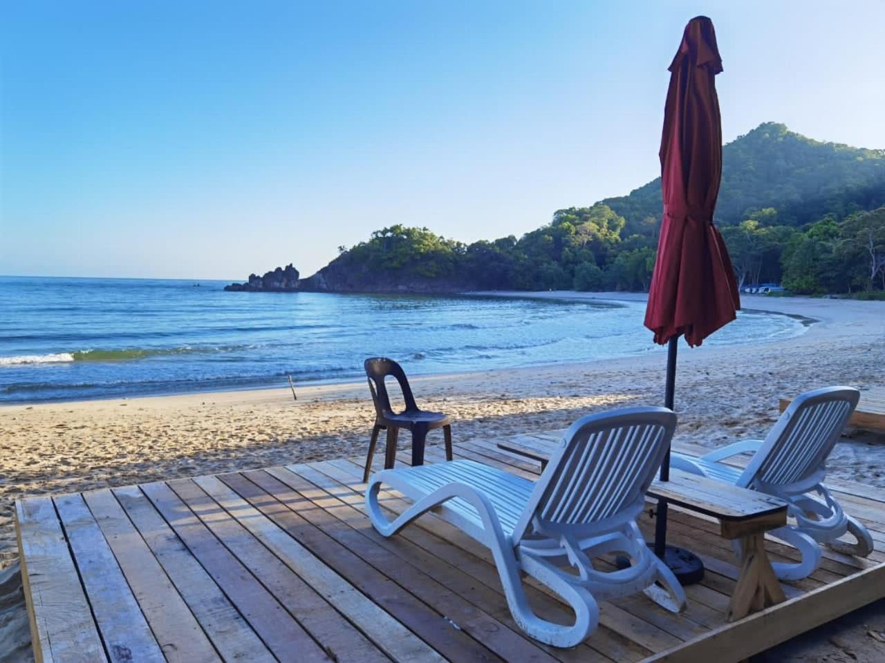 Dolphin Bay Island Resort Kota Belud Buitenkant foto